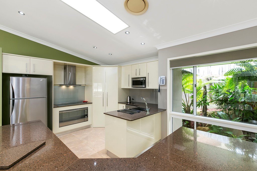 17 Foxhill Court CARRARA 7