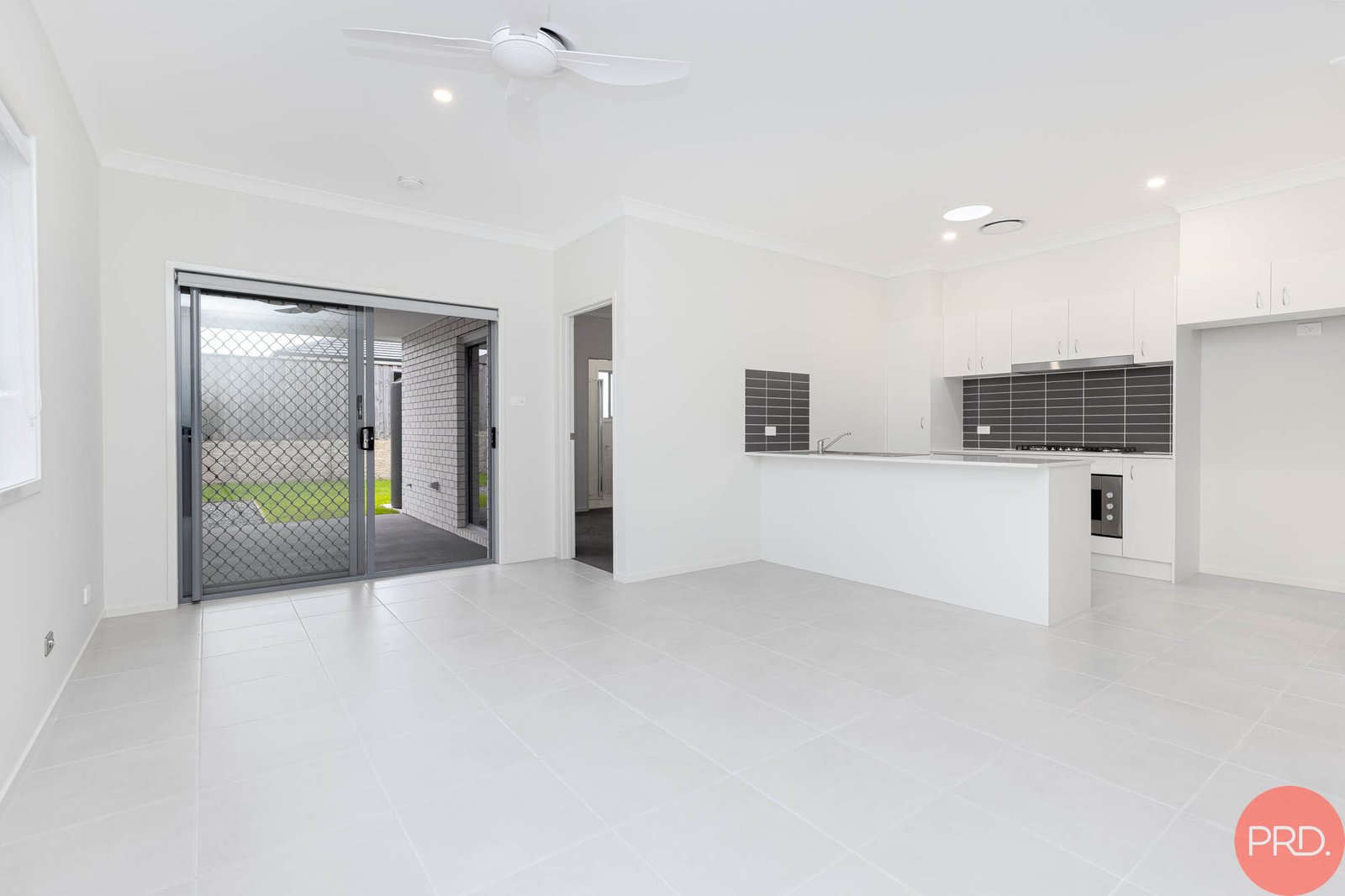 1/7 Garrison Way CHISHOLM 10