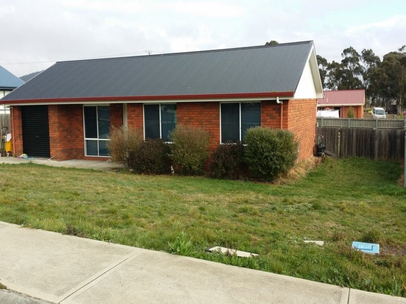 17 Gateway Drive NEW NORFOLK 1