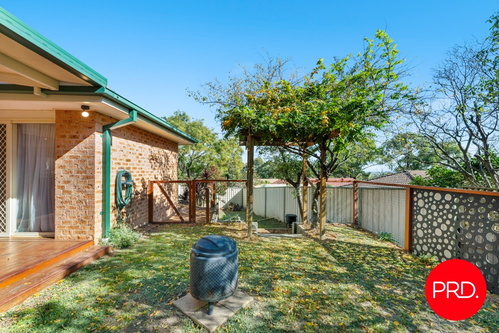 17 Glennie Place QUEANBEYAN WEST 15