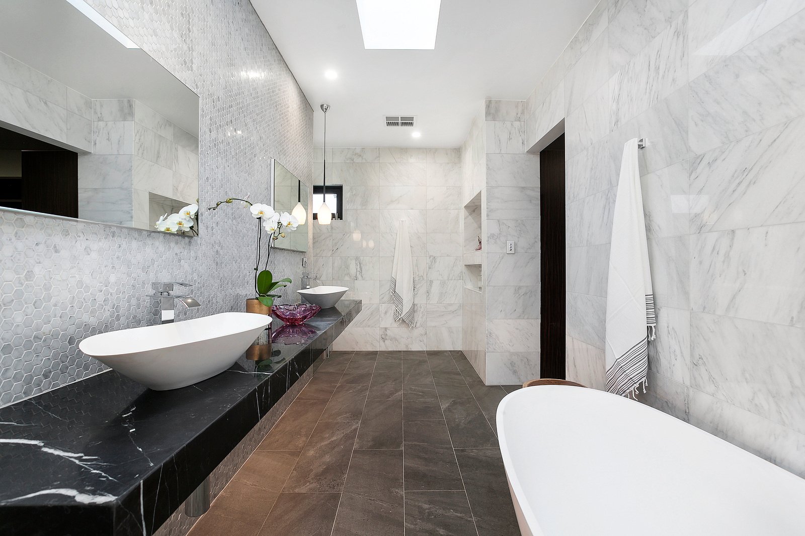 Real Estate and Property in 17 Glenroy Road, Hawthorn, VIC