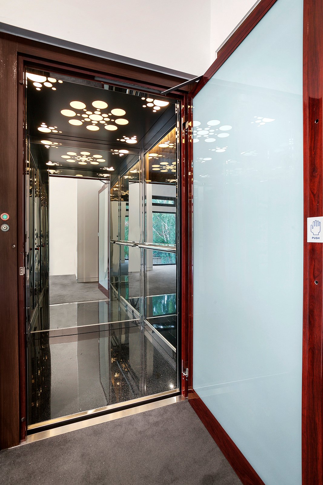 Real Estate and Property in 17 Glenroy Road, Hawthorn, VIC