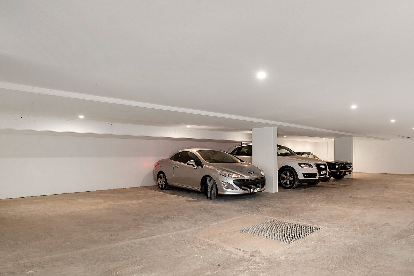 Real Estate and Property in 17 Glenroy Road, Hawthorn, VIC