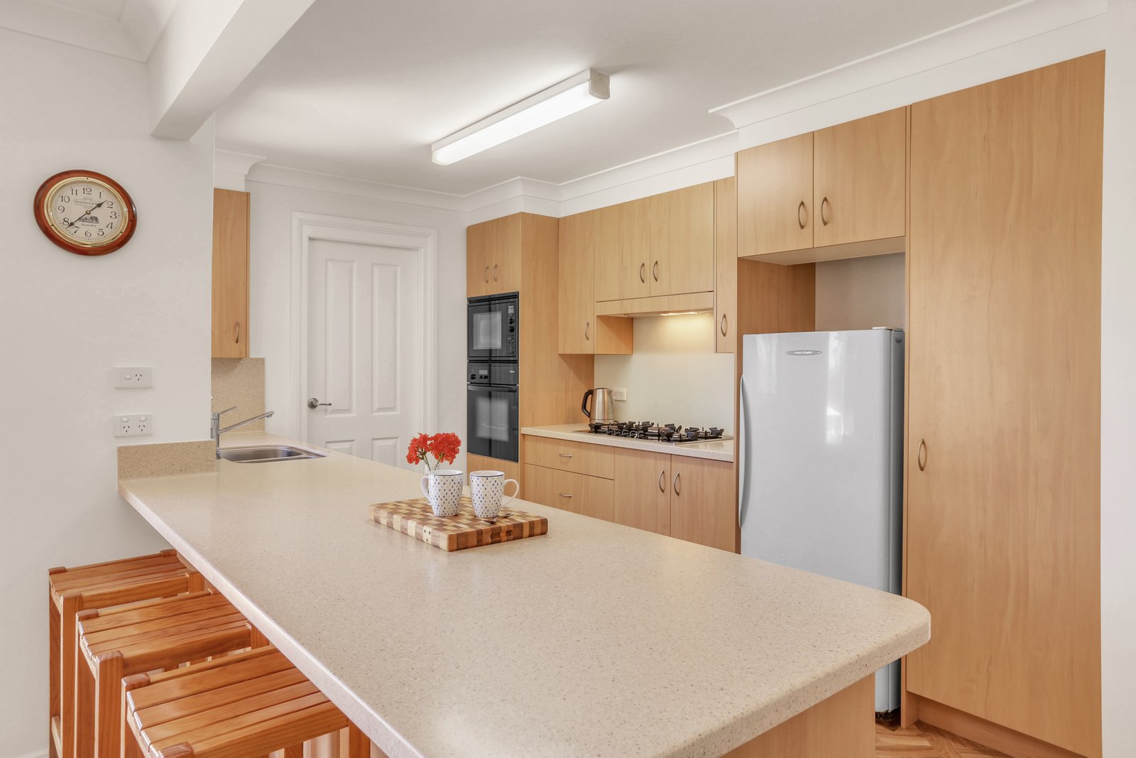 17 Goolagong St  AVONDALE 3