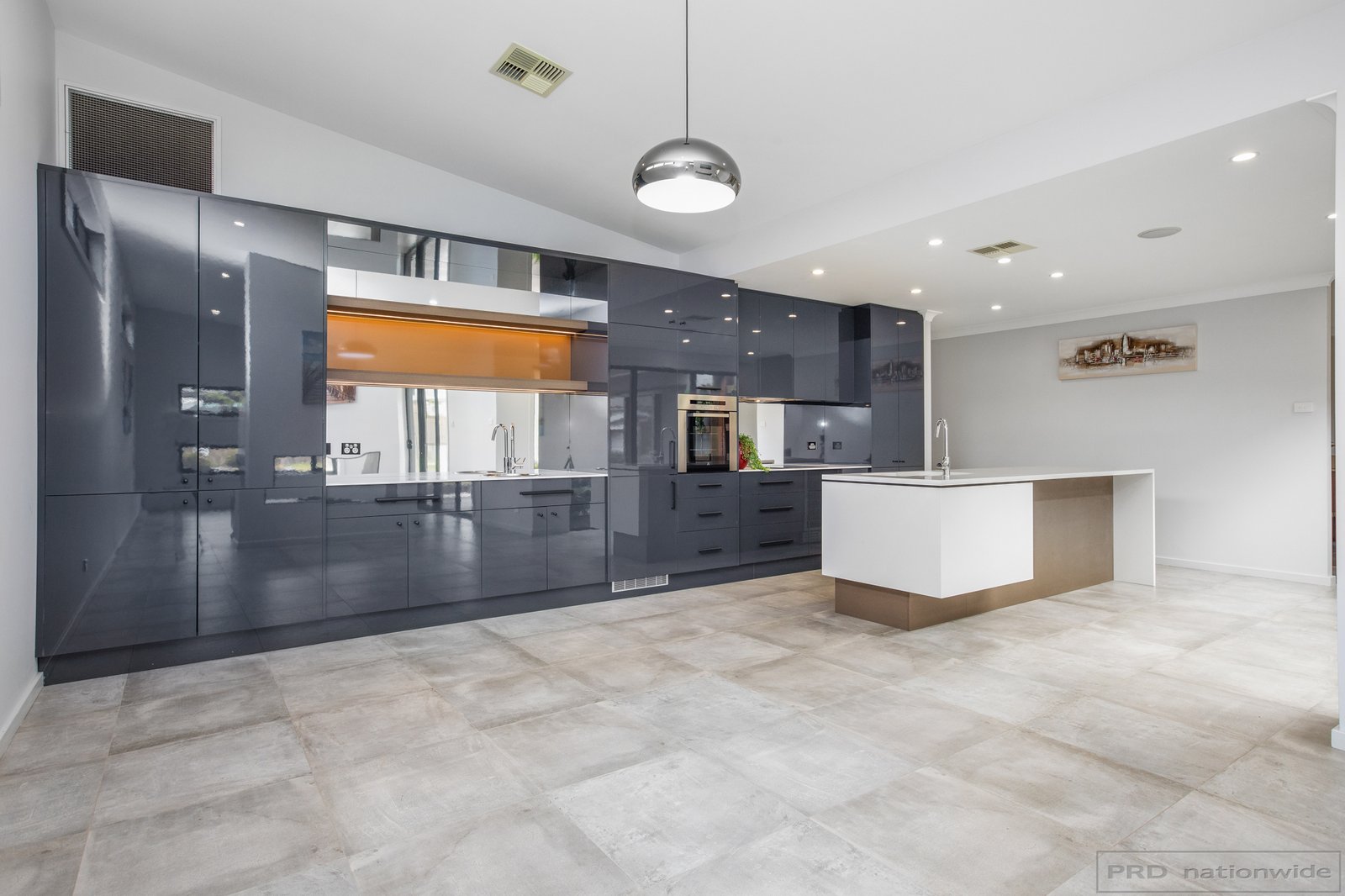 17 Grand Parade RUTHERFORD 4