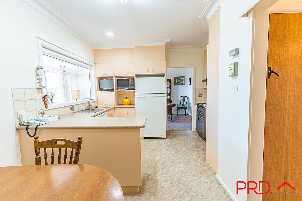 17 Grant Street TAMWORTH 5