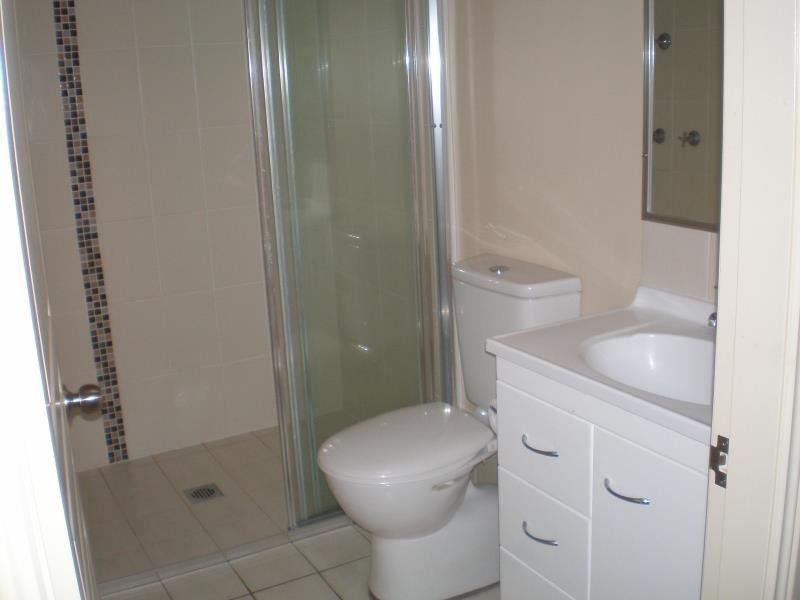 1/7 Gregory Close TAMWORTH 5