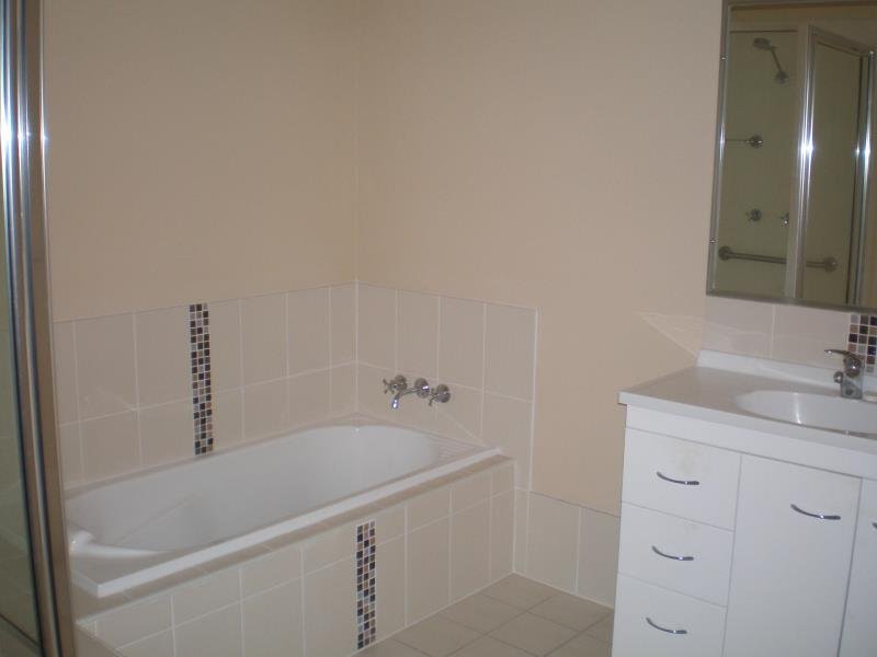 1/7 Gregory Close TAMWORTH 6