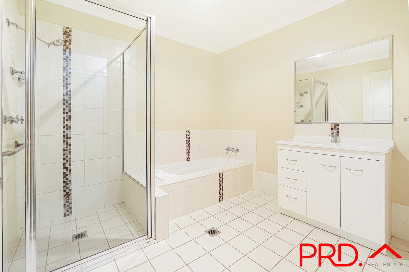 1/7 Gregory Close TAMWORTH 6