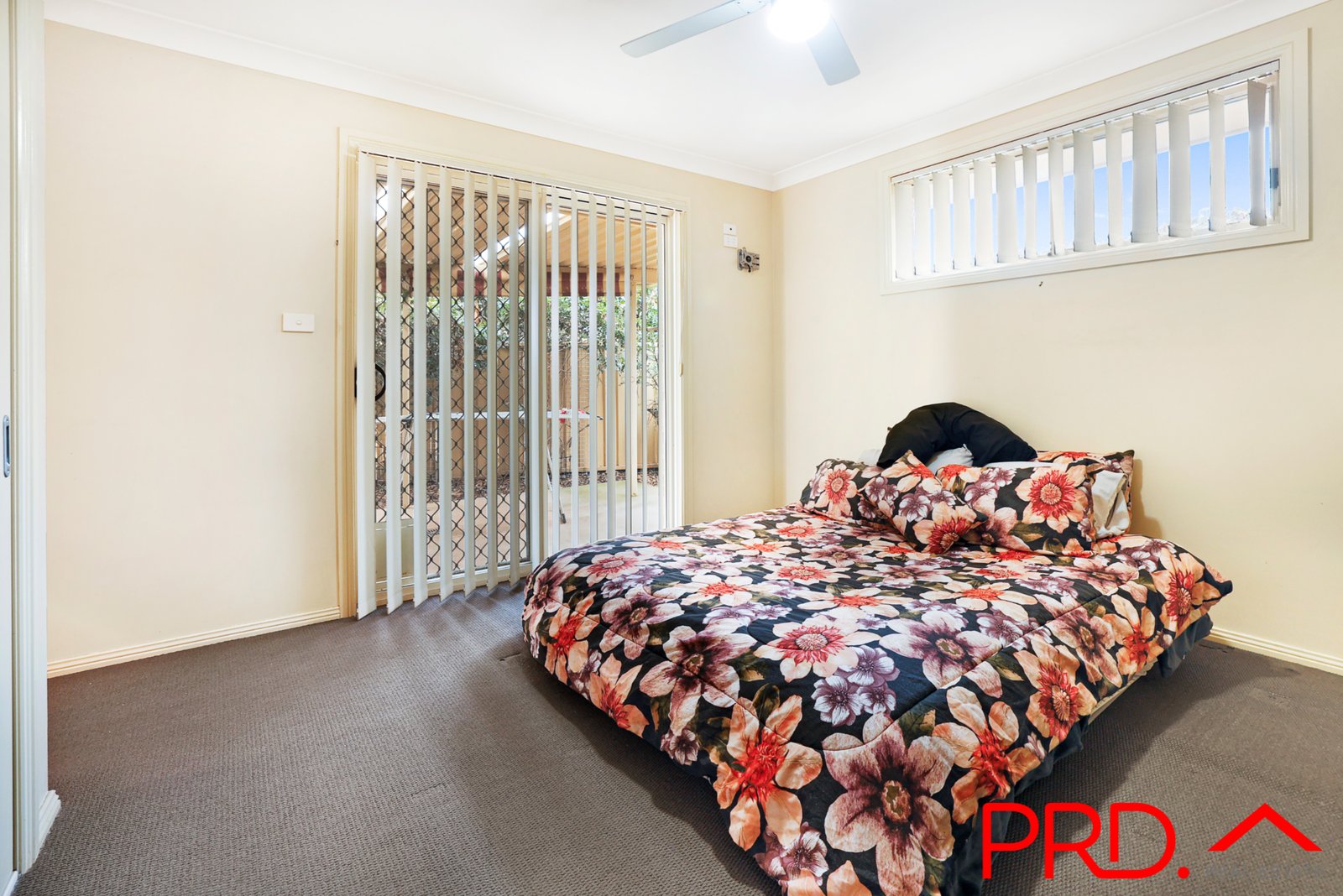 1/7 Gregory Close TAMWORTH 9