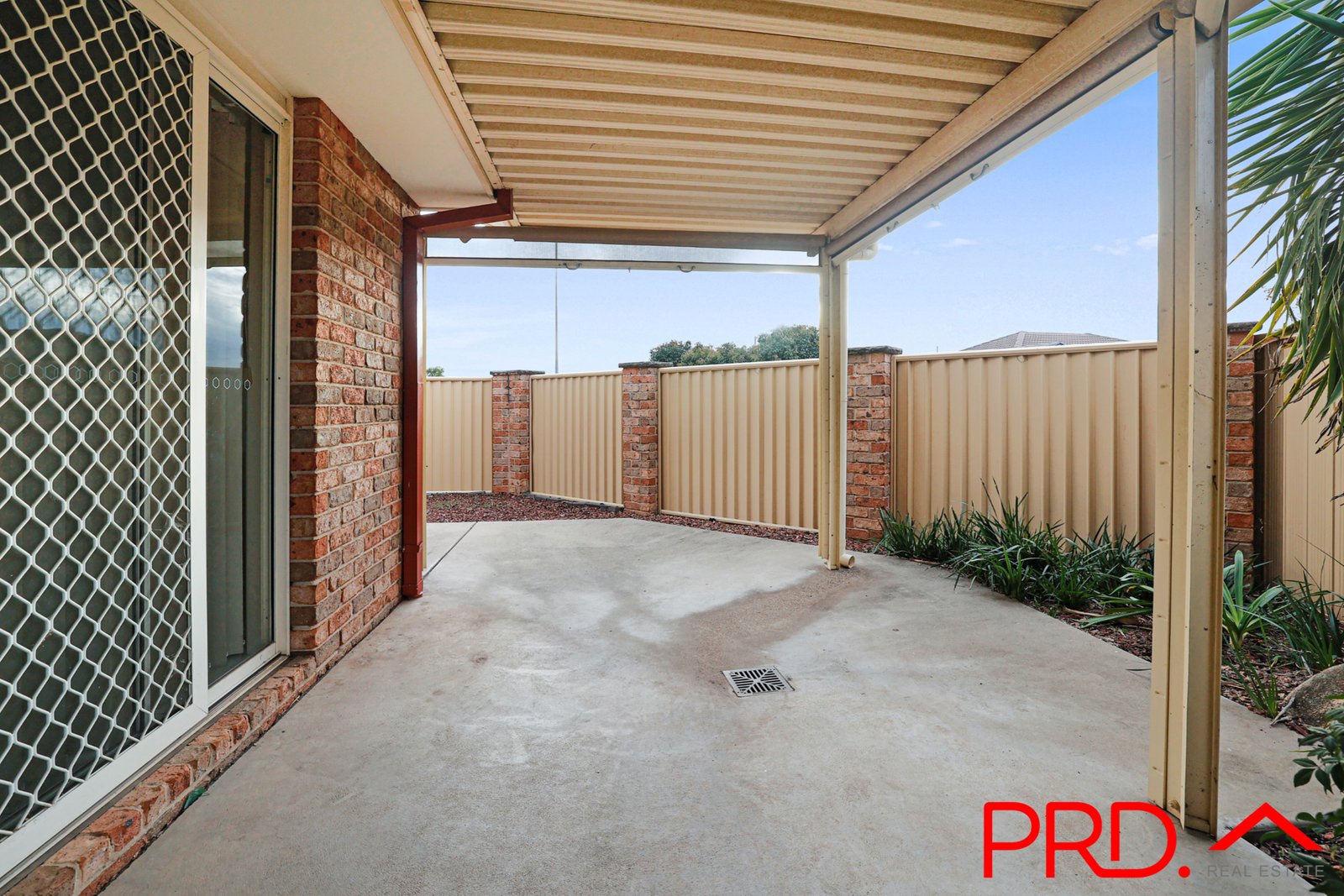 1/7 Gregory Close TAMWORTH 11