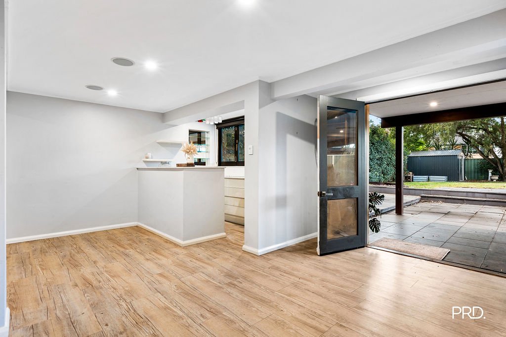 17 Griffiths Road MCGRATHS HILL 3