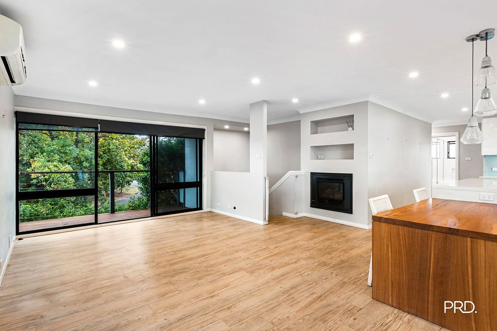 17 Griffiths Road MCGRATHS HILL 9