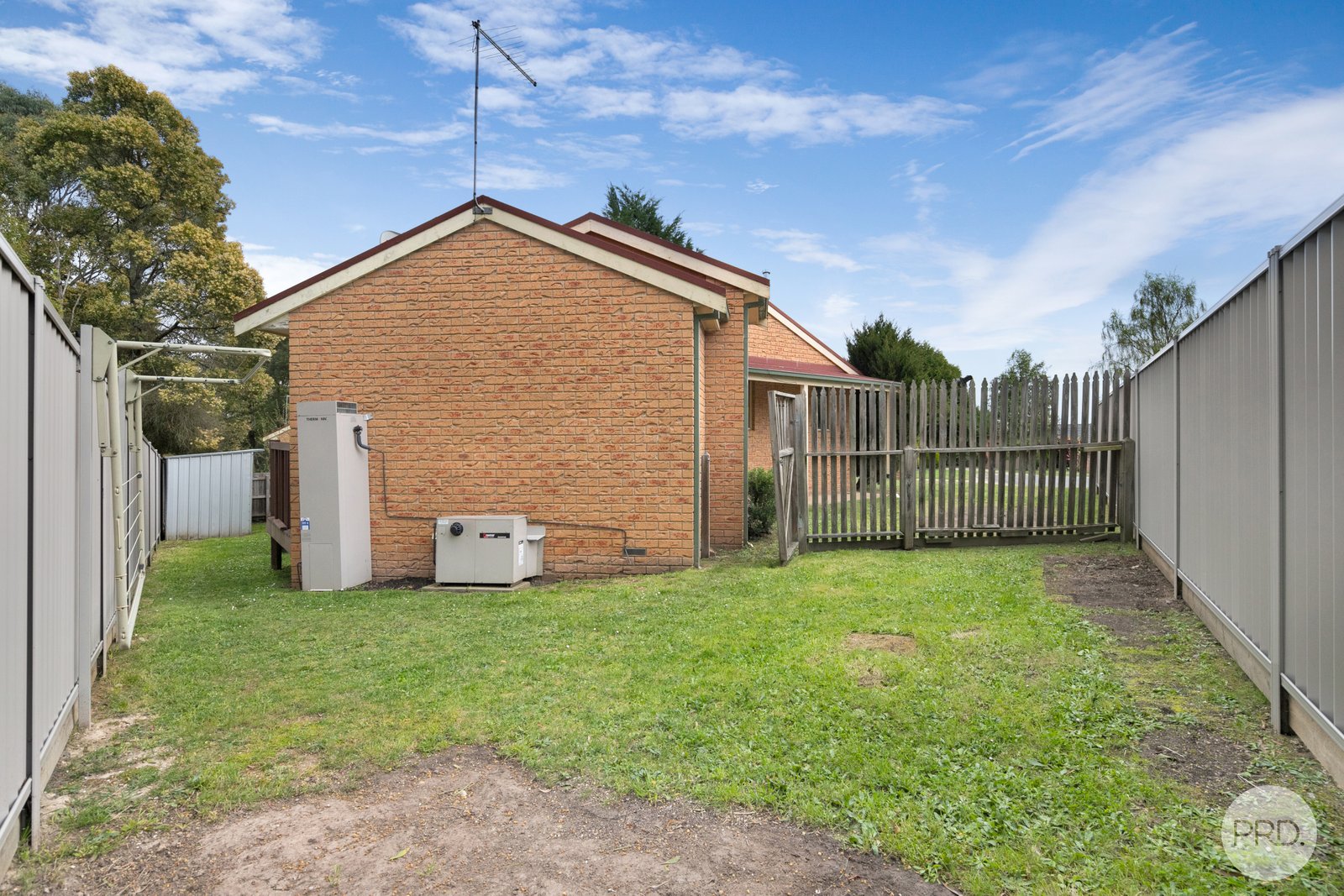 1/7 Hakea Court MOUNT HELEN 13