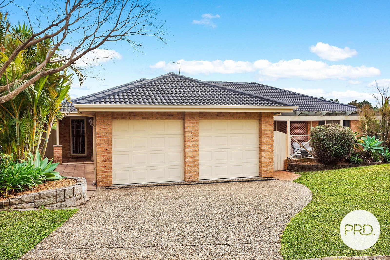 17 Hallam Close KANAHOOKA 1