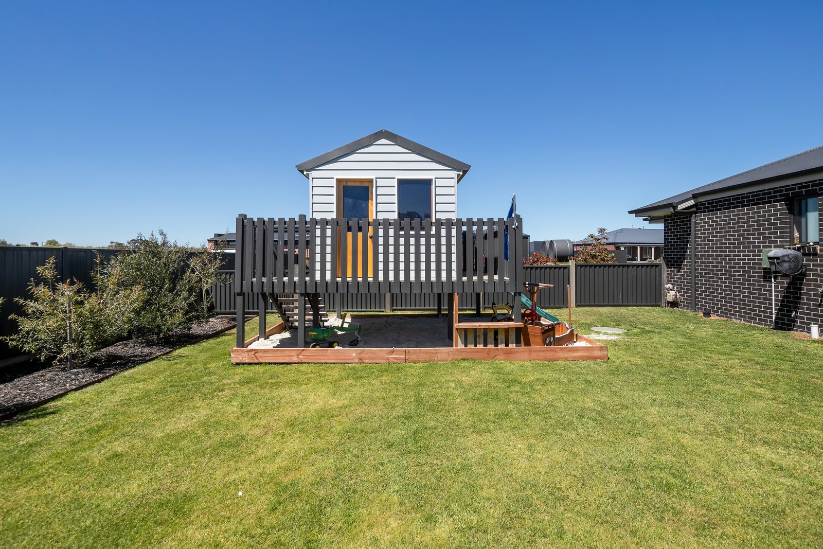 17 Havana Street CARDIGAN 19