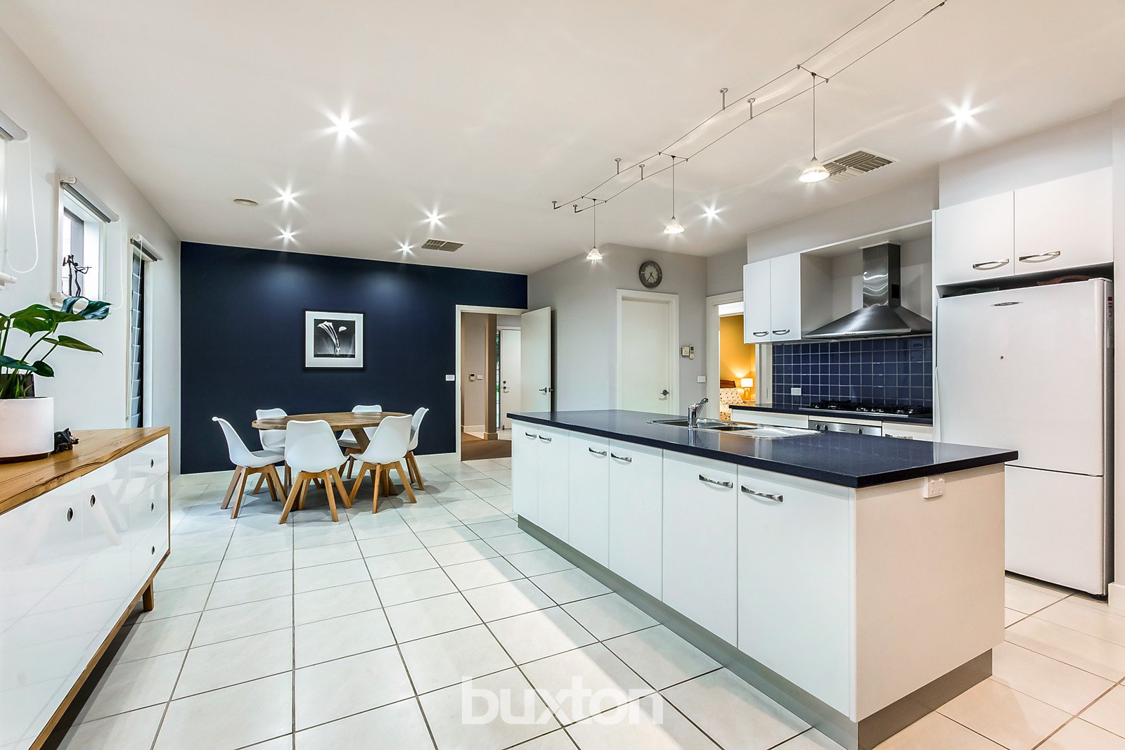 Gallery: 17 Hawthorn Avenue