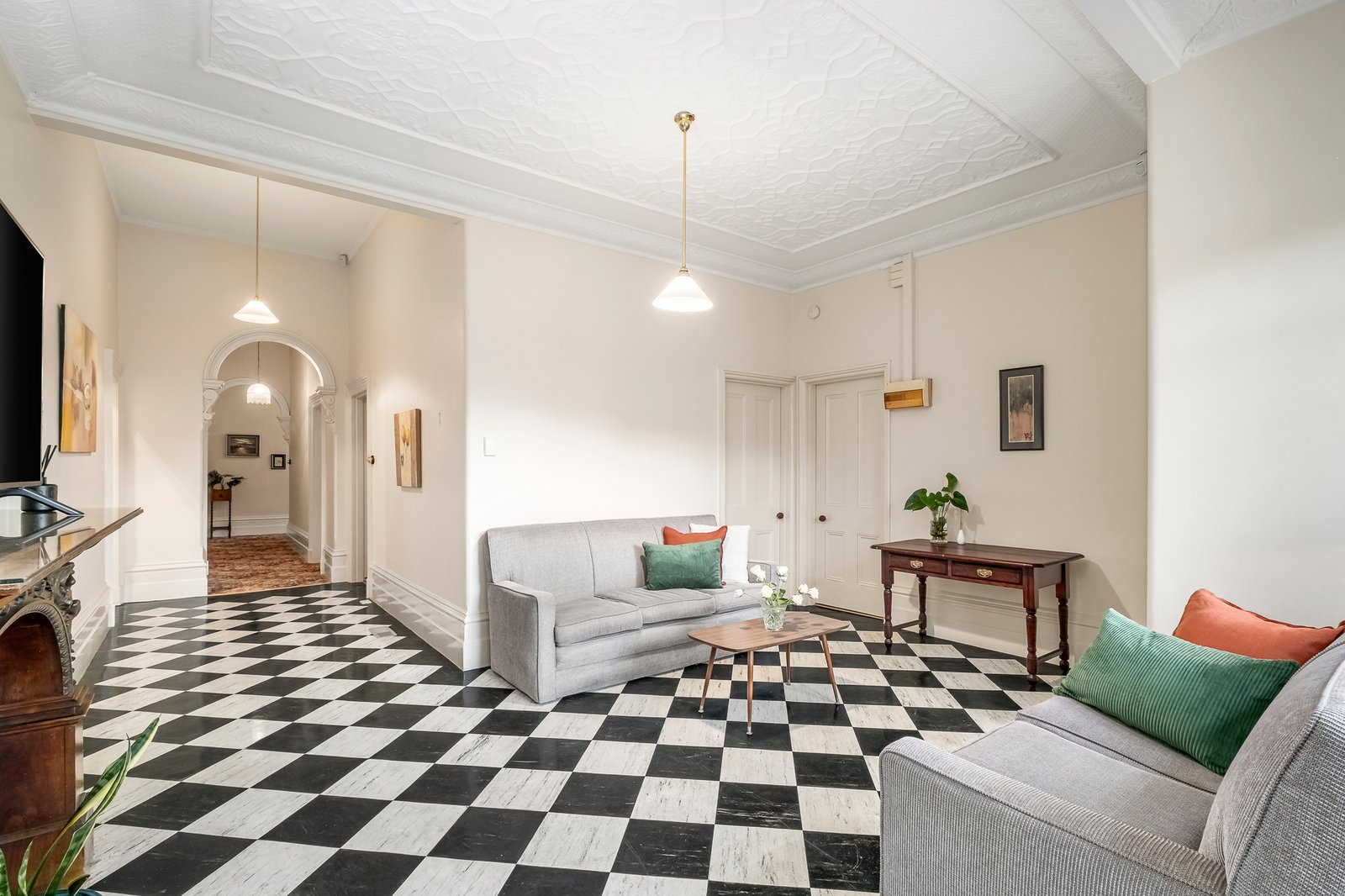 17 Hawthorn Road, Caulfield North, 3161