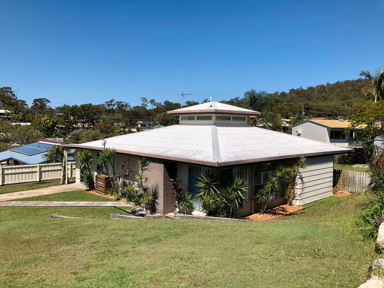 17 Hayes Avenue BOYNE ISLAND 21