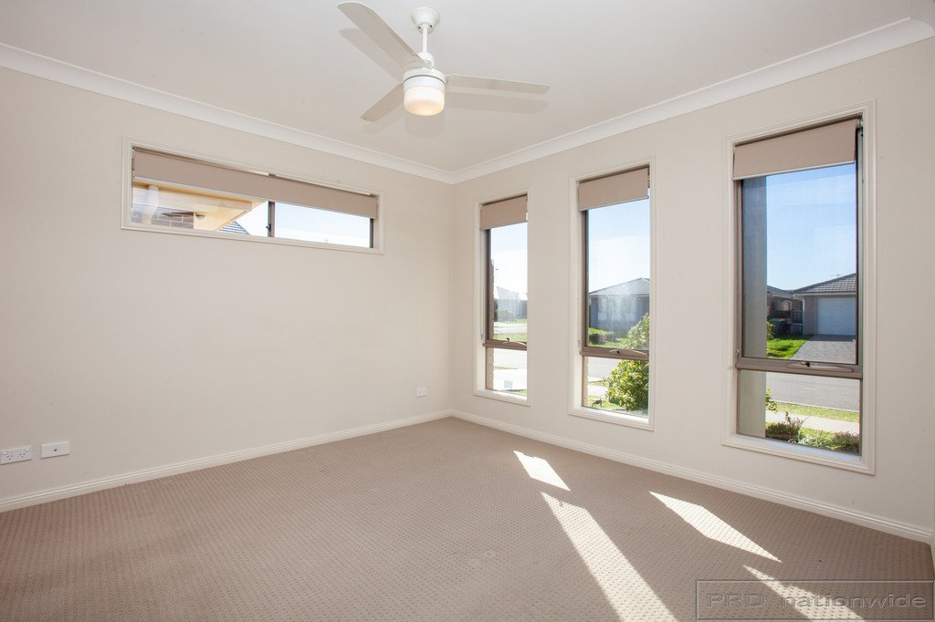 17 Hayworth Street RUTHERFORD 13
