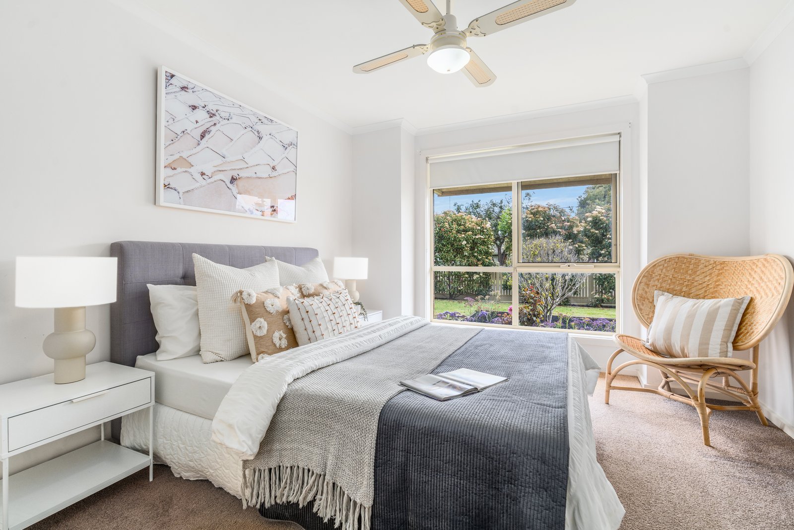 Gallery: 1/7 Helms Street