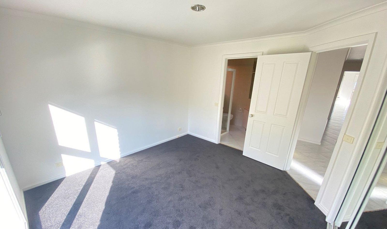 Gallery: 1/7 Hennessy Street