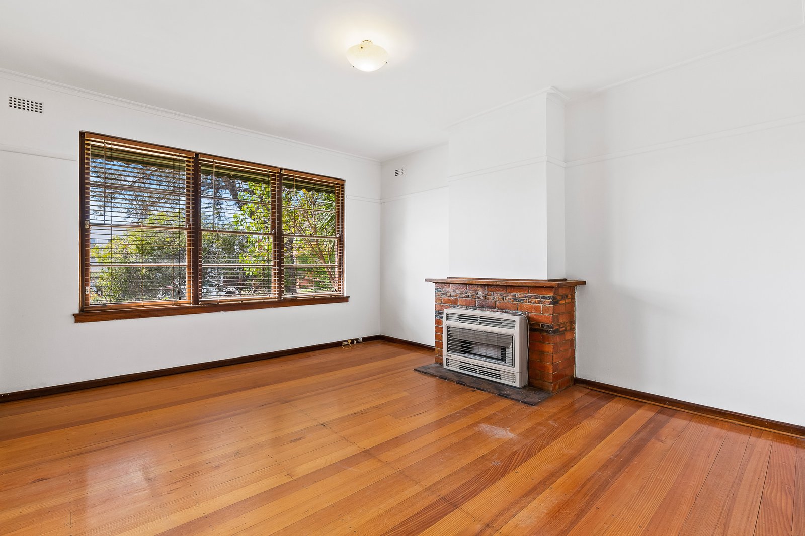 Gallery: 17 Henry Street