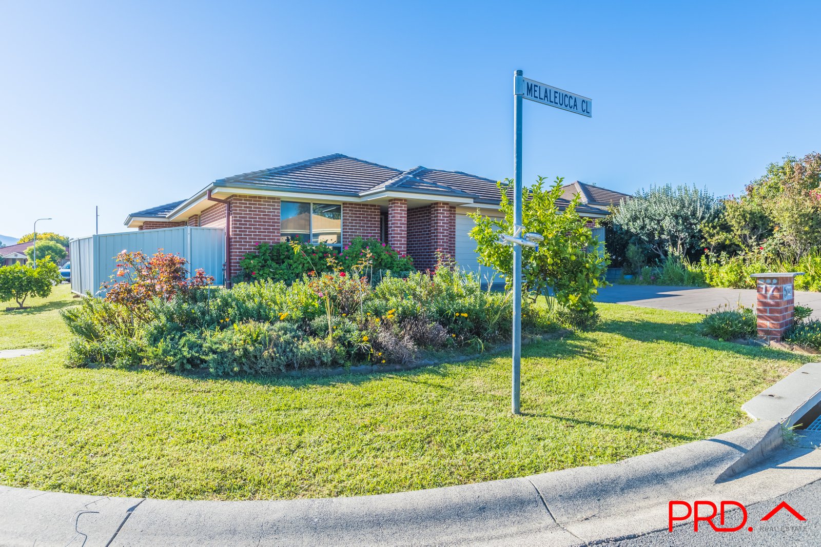 17 Hibiscus Way TAMWORTH 18