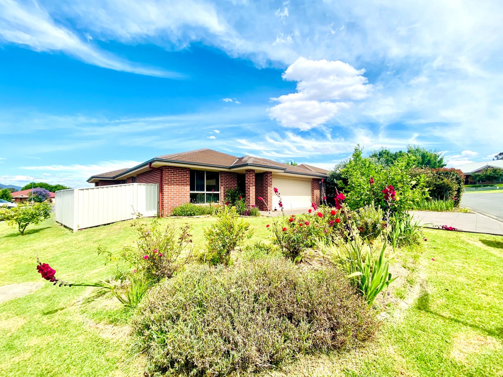 17 Hibiscus Way TAMWORTH 2