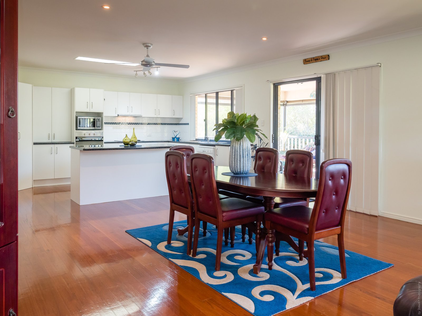 17 Highview Drive CRAIGNISH 18