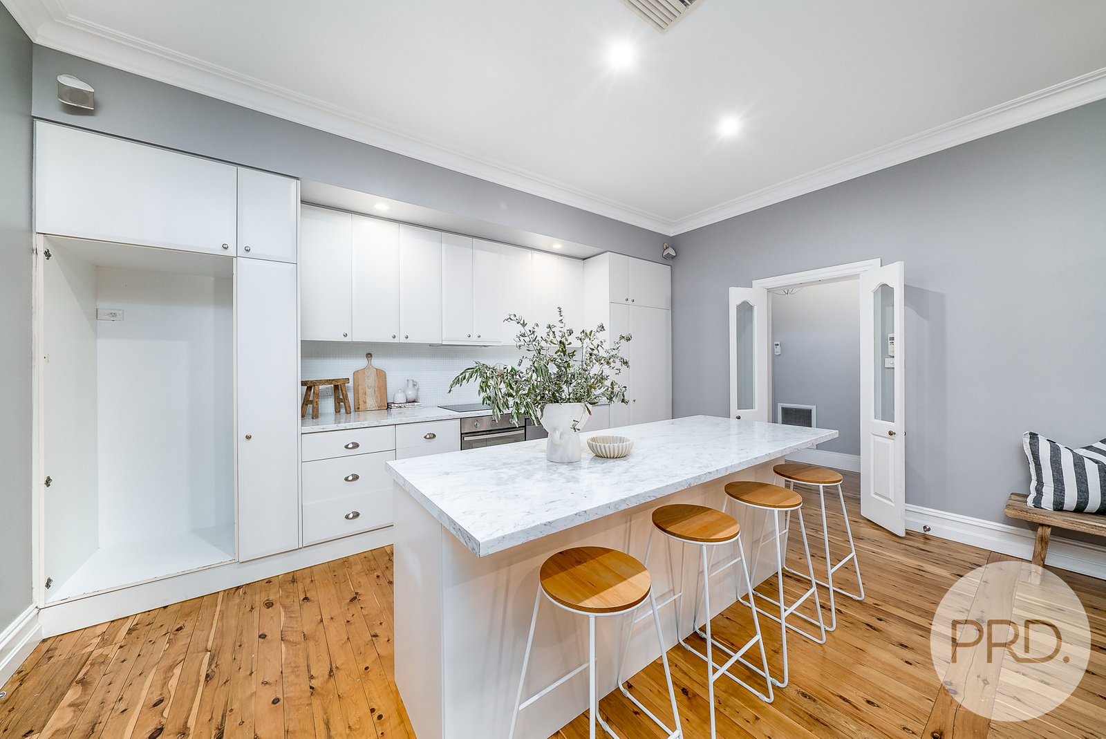 17 Hill Street TURVEY PARK 7