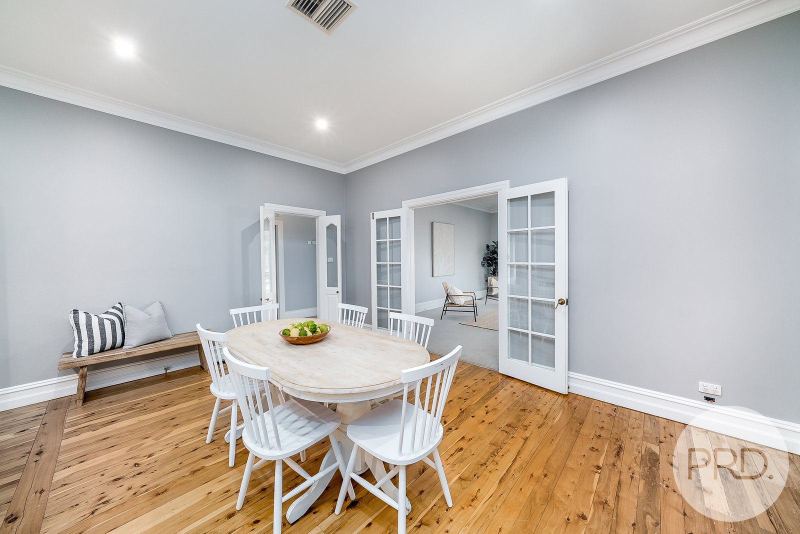 17 Hill Street TURVEY PARK 10