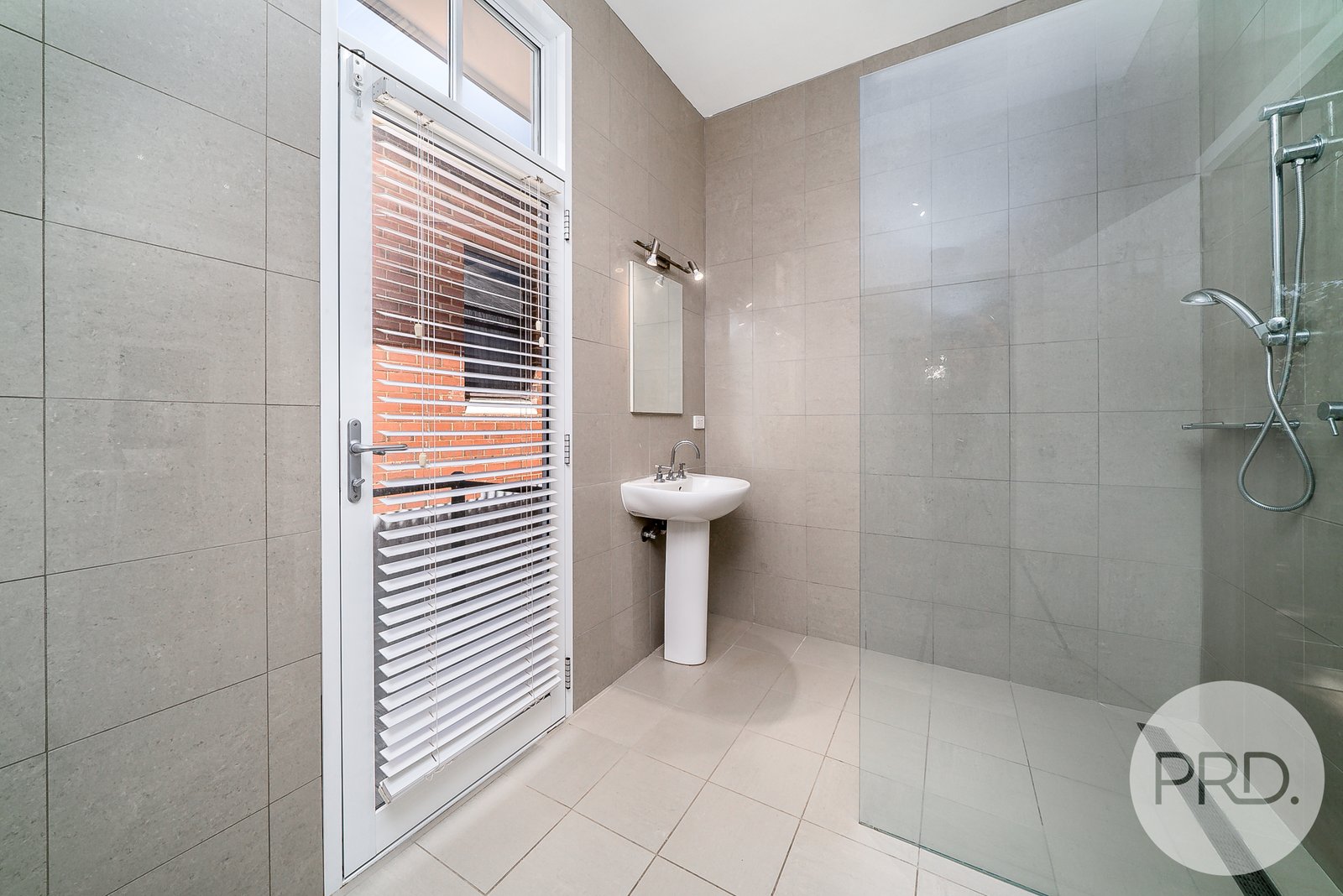 17 Hill Street TURVEY PARK 15