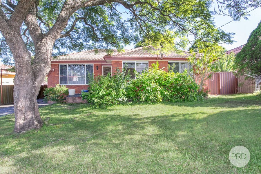 17 Hilliger Road SOUTH PENRITH 1