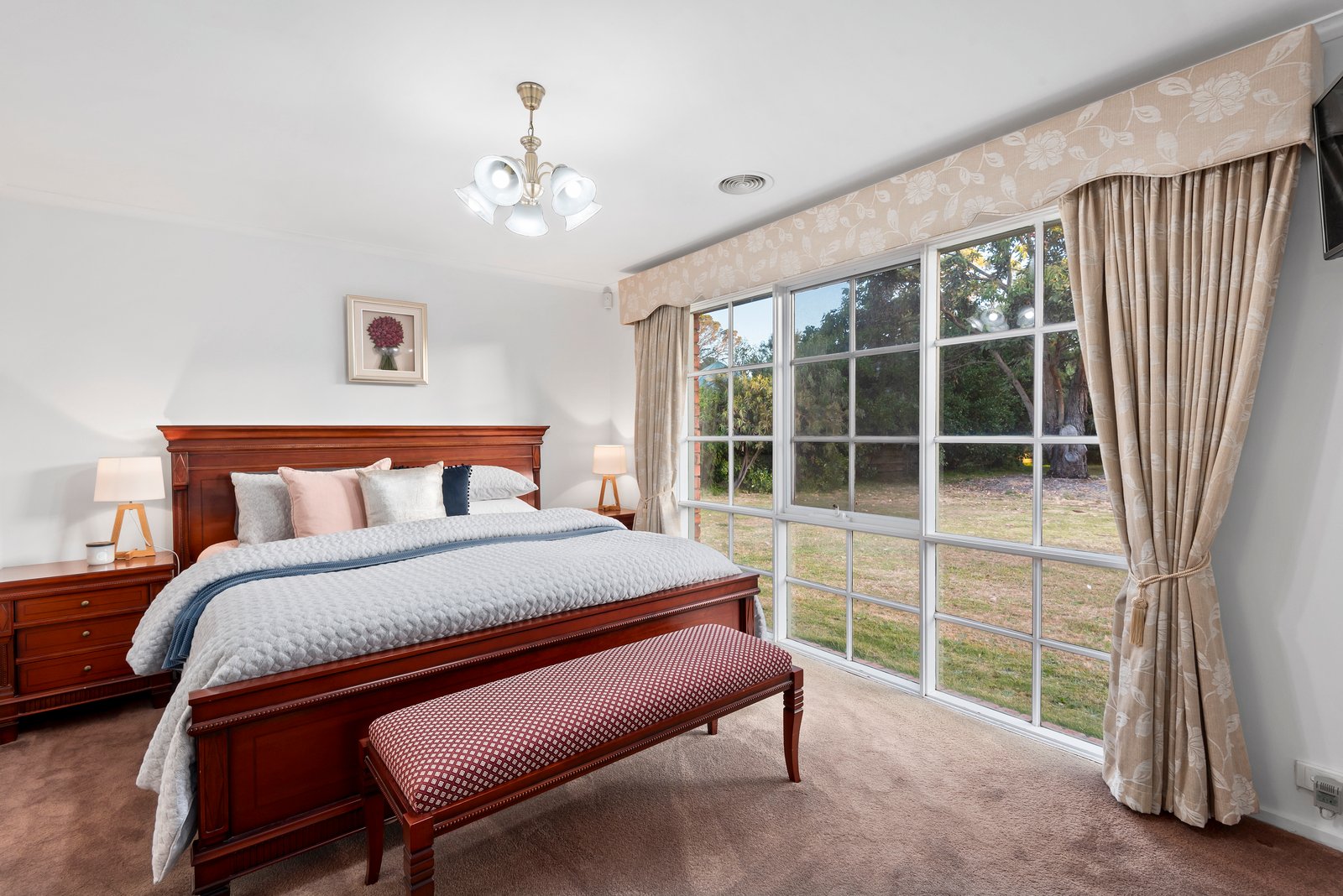 Real Estate and Property in 17 Hillson Grove, Ocean Grove, VIC