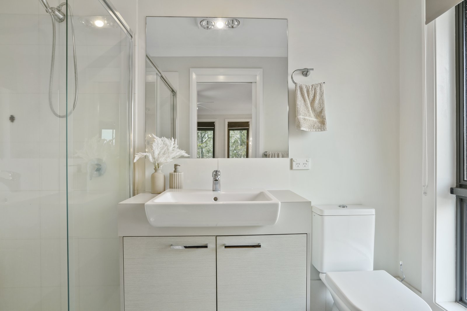 17 Hobbs Street HORSLEY 7