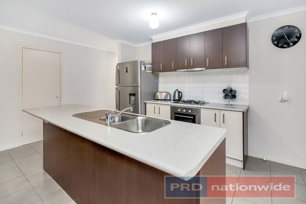 17 Holstein Close DELACOMBE 3