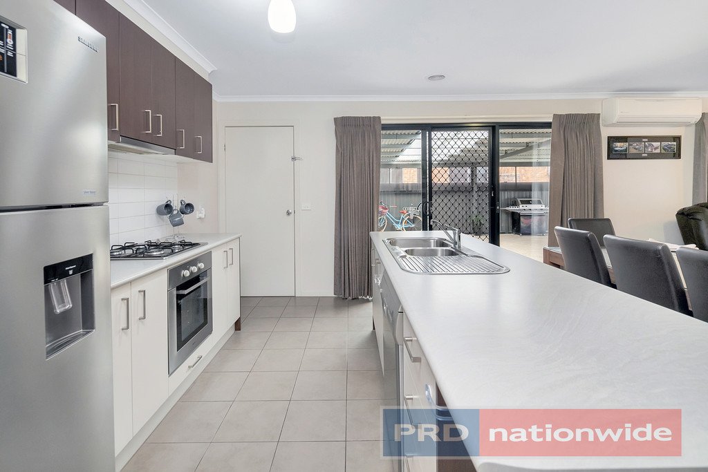 17 Holstein Close DELACOMBE 4