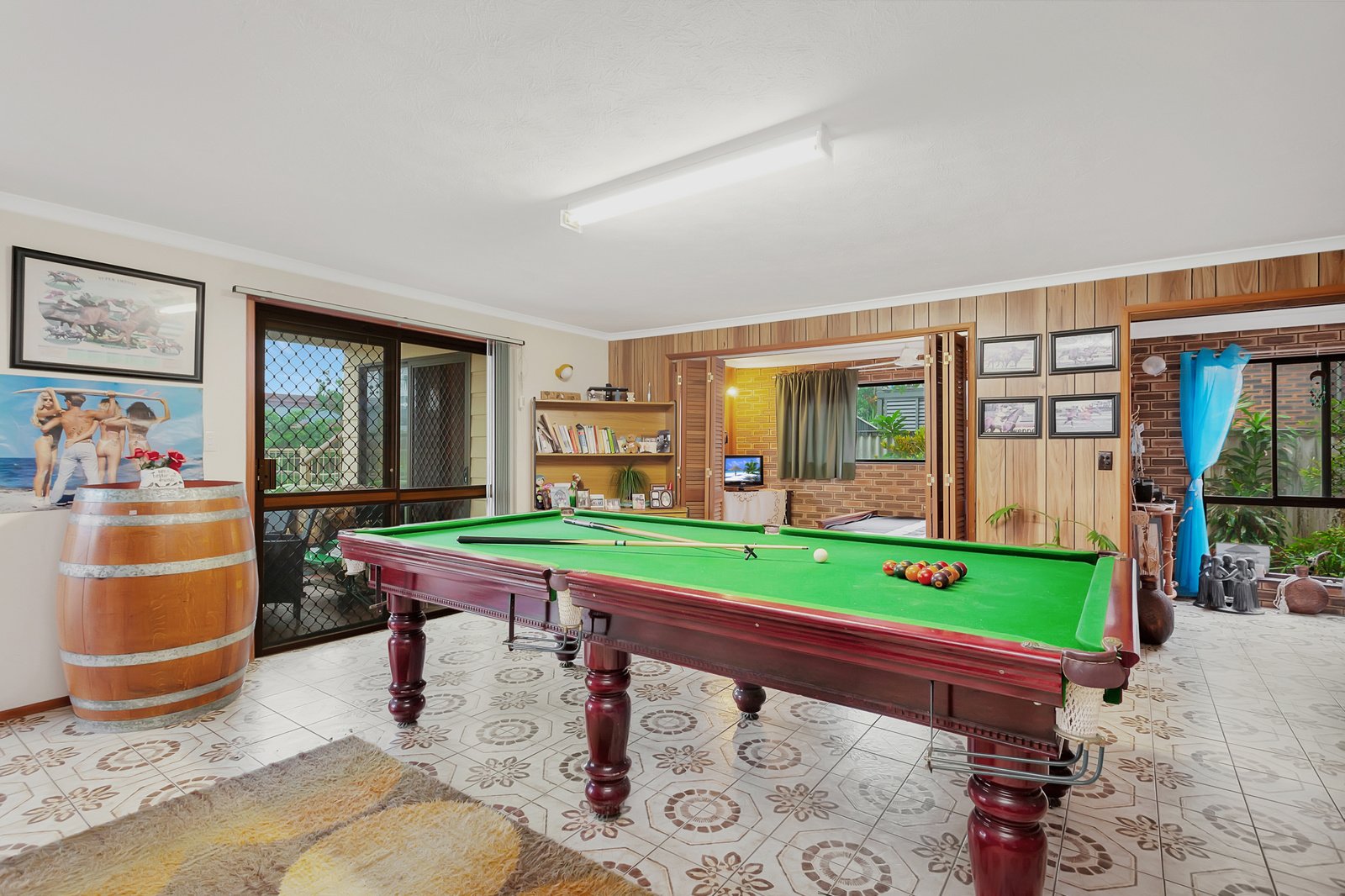 17 Honeyeater Drive BURLEIGH WATERS 13