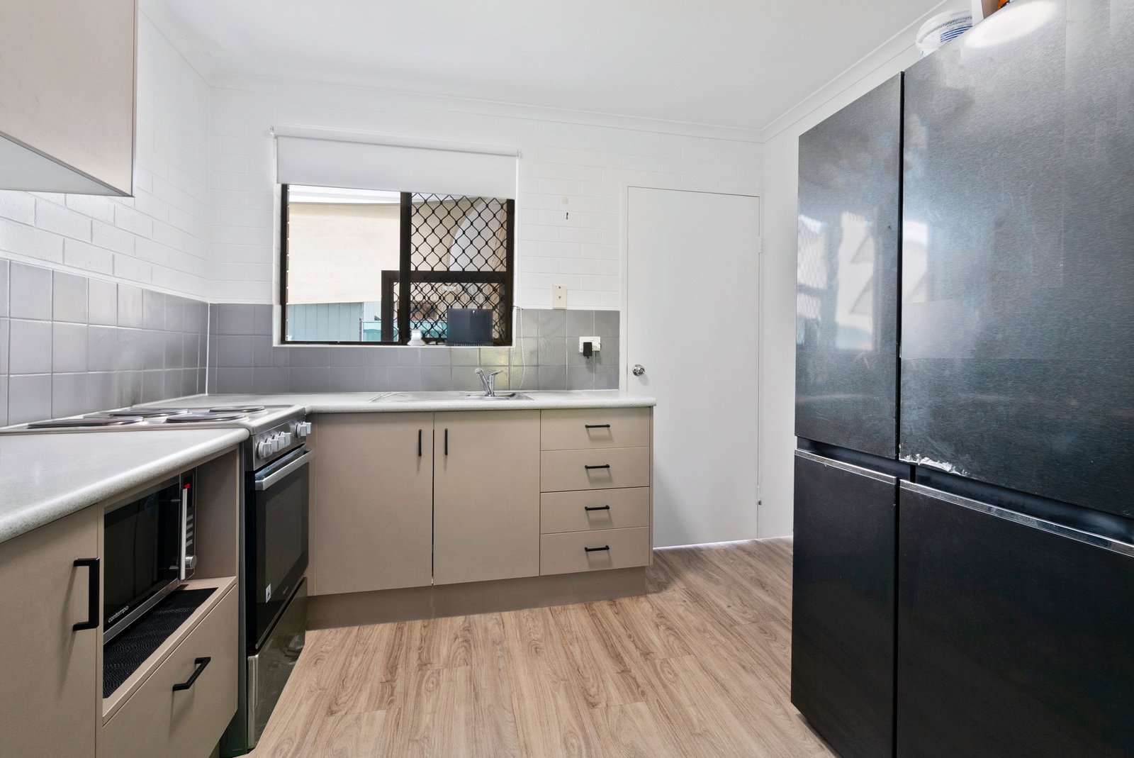 1/7 Honeysuckle Street TWEED HEADS WEST 2