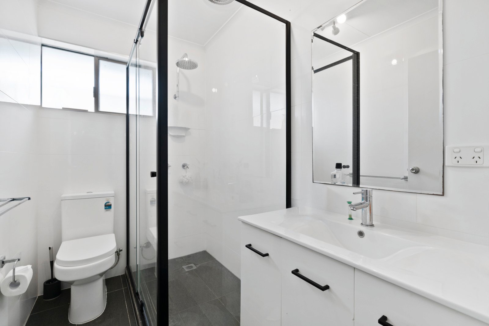 1/7 Honeysuckle Street TWEED HEADS WEST 6