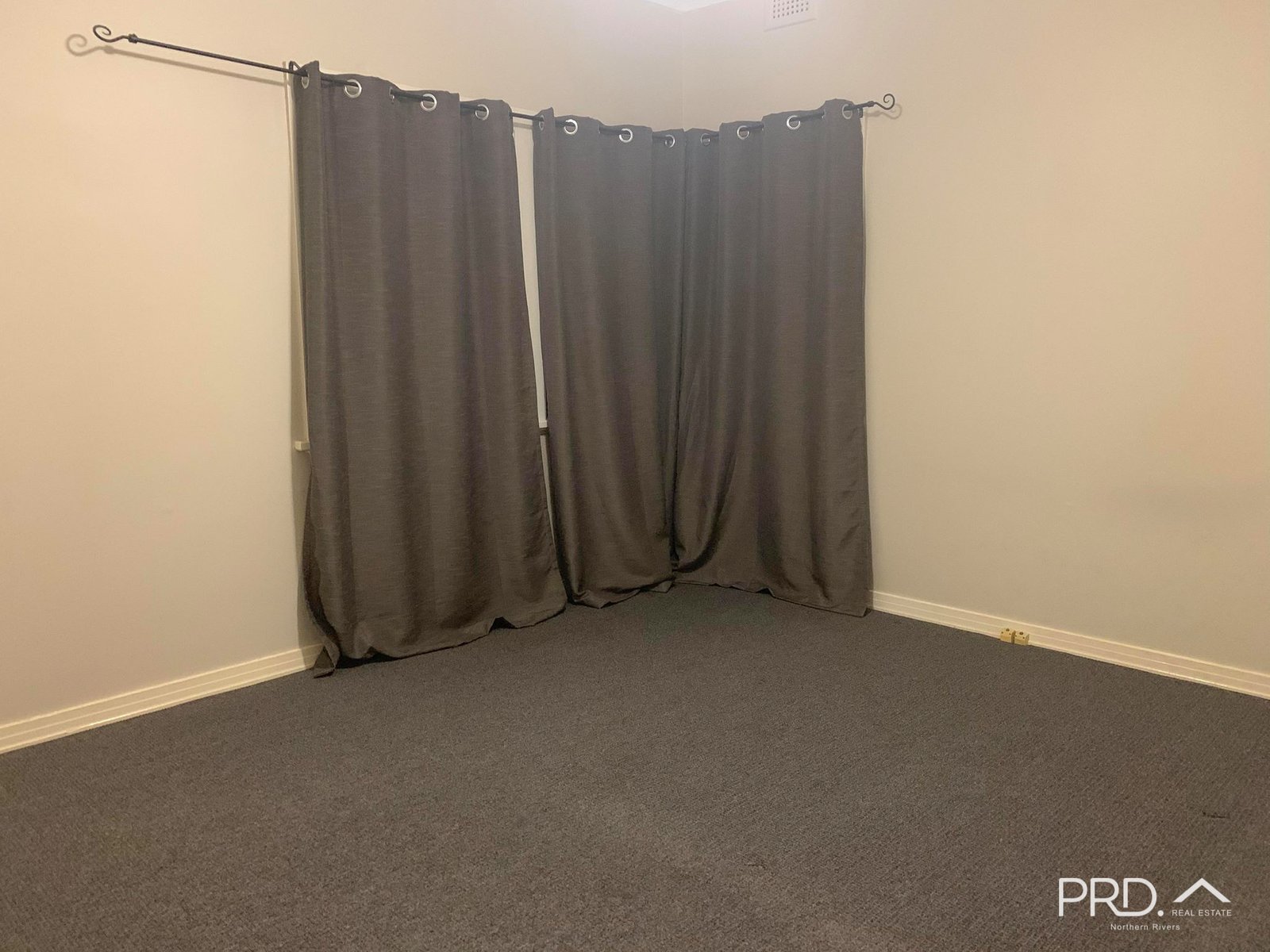 17 Hotham Street CASINO 14