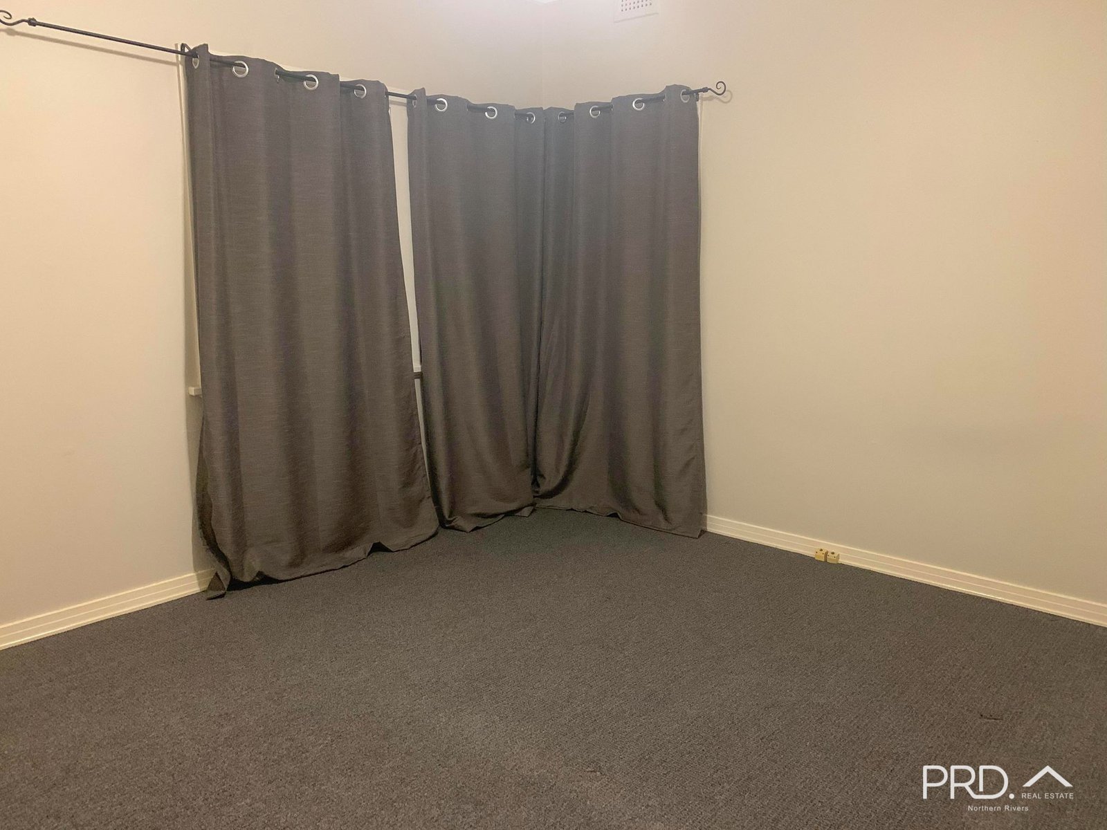 17 Hotham Street CASINO 11