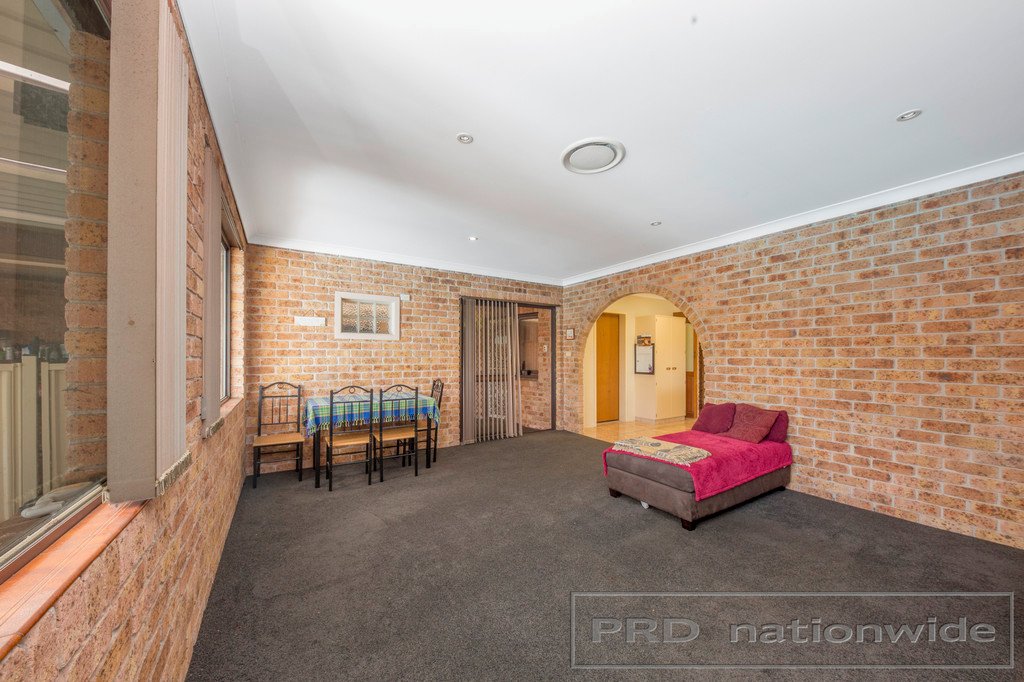 17 Houston Avenue TENAMBIT 6