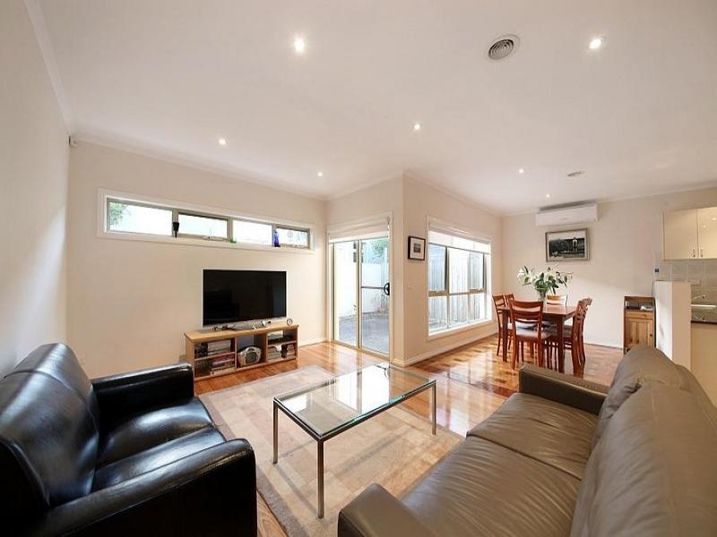 Gallery: 17 Howard Avenue