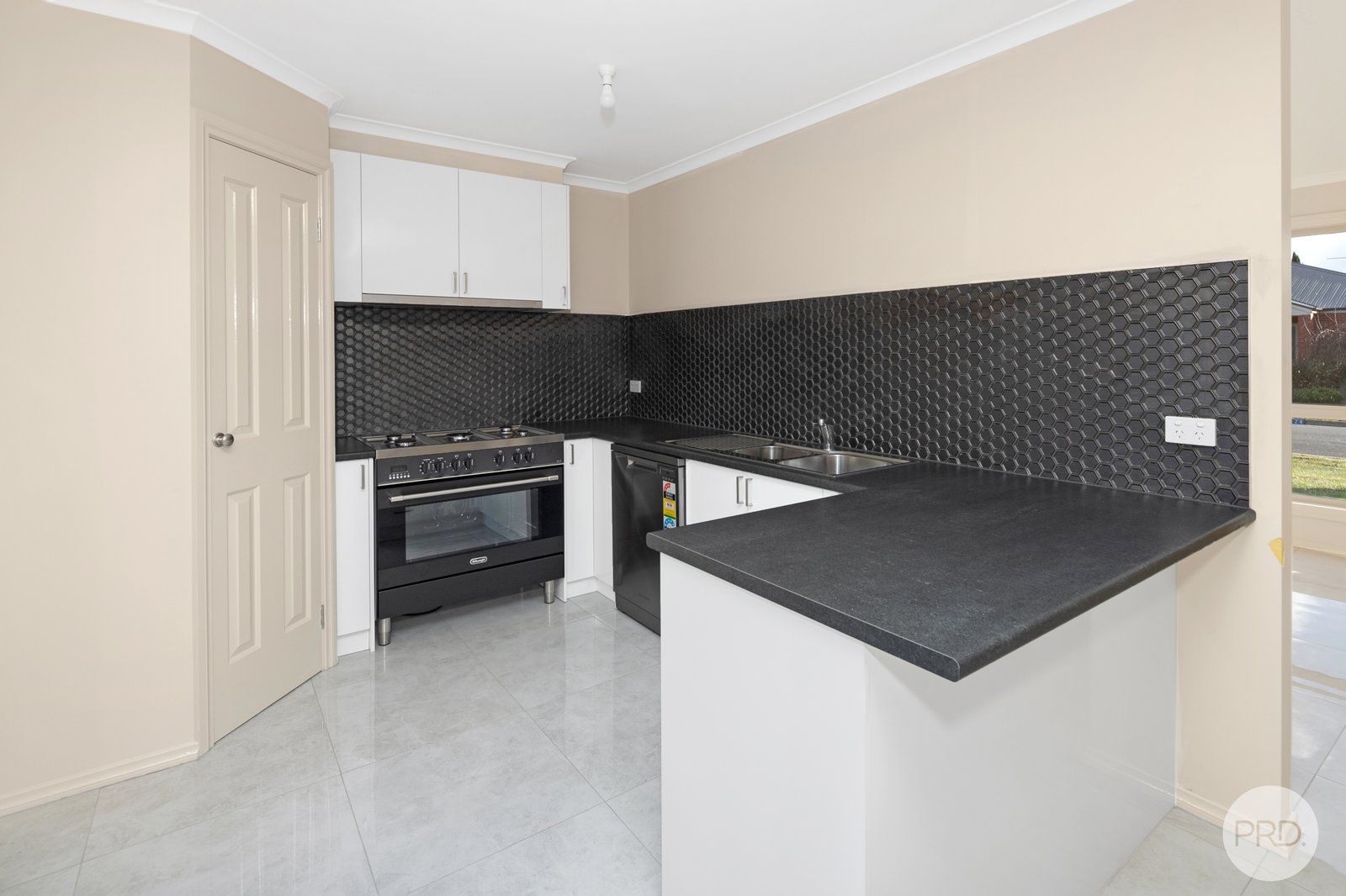 17 Ilvia Way SEBASTOPOL 6
