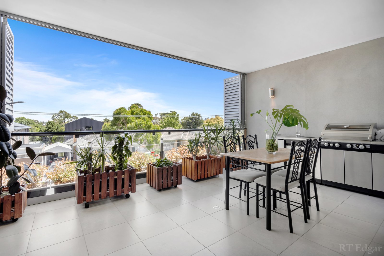 Real Estate and Property in 17 Indra Road, Blackburn South, VIC