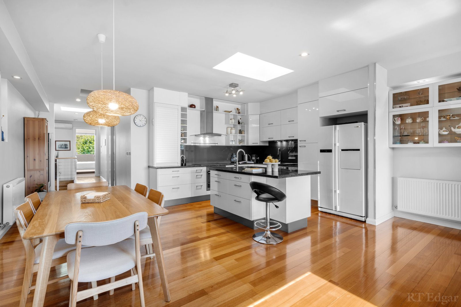 Real Estate and Property in 17 Indra Road, Blackburn South, VIC