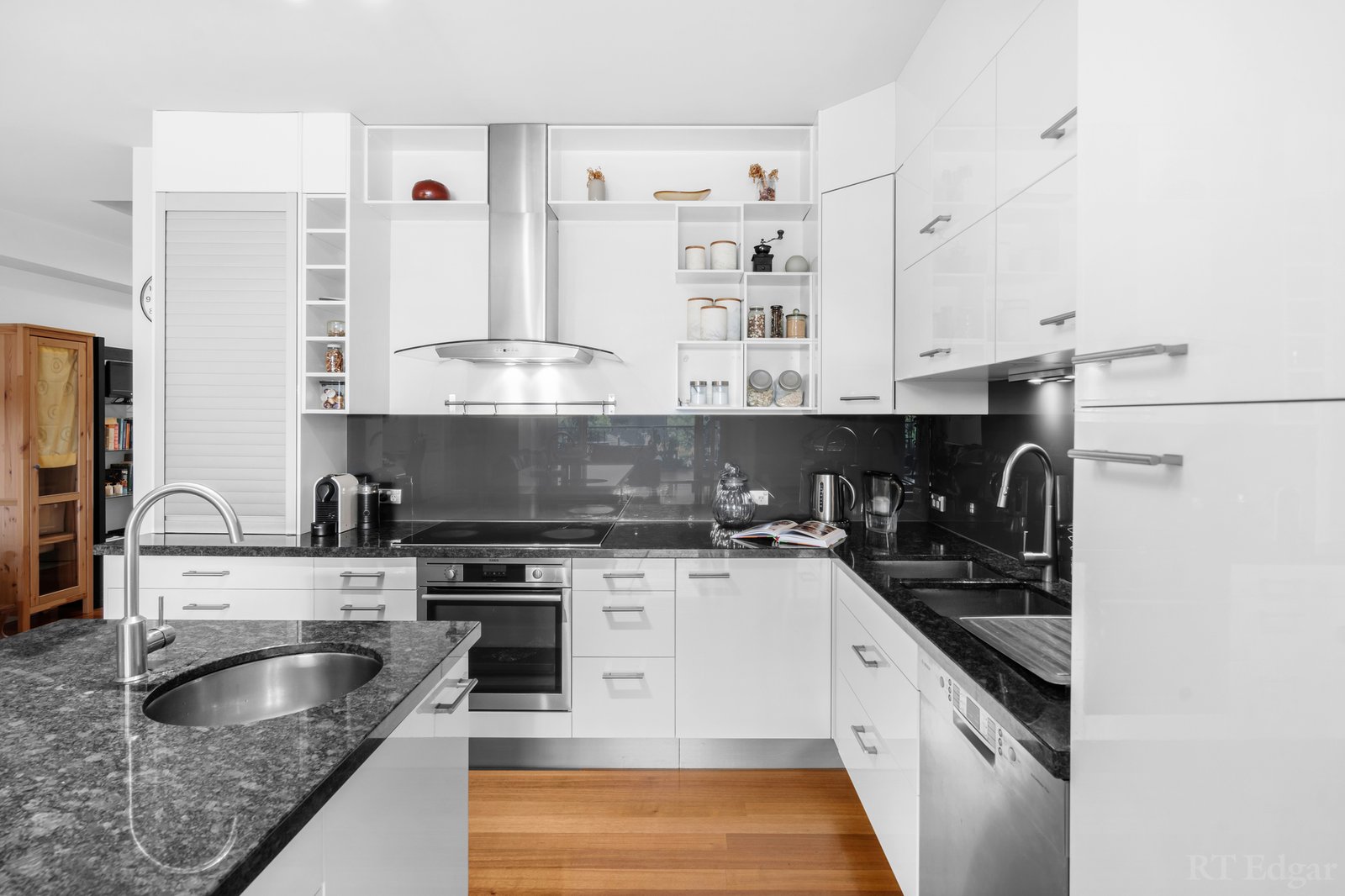 Real Estate and Property in 17 Indra Road, Blackburn South, VIC