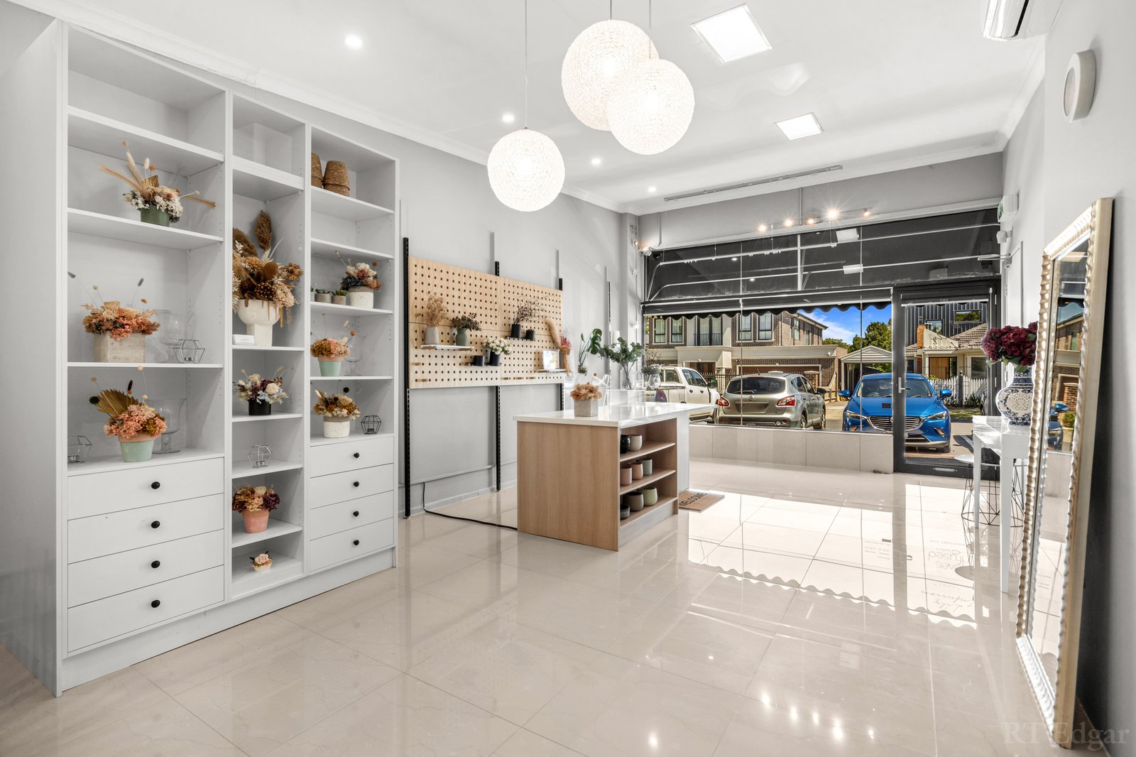 Real Estate and Property in 17 Indra Road, Blackburn South, VIC